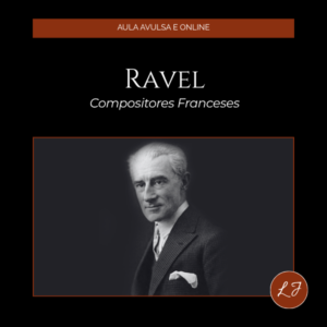 Capa de aula online com fundo preto e composição visual elegante, refinada e minimalista. No topo, há uma faixa horizontal em tom marrom-avermelhado com a frase “AULA AVULSA E ONLINE” centralizada em letras claras. Logo abaixo, no centro superior da imagem, aparece o título principal “RAVEL”, em fonte serifada branca, grande e sofisticada, seguido do subtítulo “Compositores Franceses” em itálico branco, menor e delicado. A combinação dos dois textos comunica imediatamente um conteúdo voltado à música clássica francesa, com tom cultural, acadêmico e artístico. Na metade inferior da capa, há uma fotografia em preto e branco de Maurice Ravel, emoldurada por uma borda fina escura. O compositor aparece de terno, com postura formal, cabelos claros penteados para trás, olhando diretamente para a câmera com expressão séria, concentrada e introspectiva. O fundo escuro da imagem destaca sua figura com clareza e dá ao retrato um ar de elegância e sobriedade. A fotografia reforça a identidade histórica do compositor e sugere profundidade artística, refinamento e ligação com a tradição musical francesa do início do século 20. No canto inferior direito da imagem principal, há um selo circular marrom-avermelhado com as iniciais “LJ” em branco, funcionando como assinatura visual da marca. O conjunto visual transmite sofisticação, neutralidade e prestígio, unindo design limpo, retrato clássico e identidade cultural. O contraste entre o fundo preto, o título branco e o retrato em preto e branco cria uma peça visual harmônica e muito apropriada para uma aula online sobre Maurice Ravel e os compositores franceses.